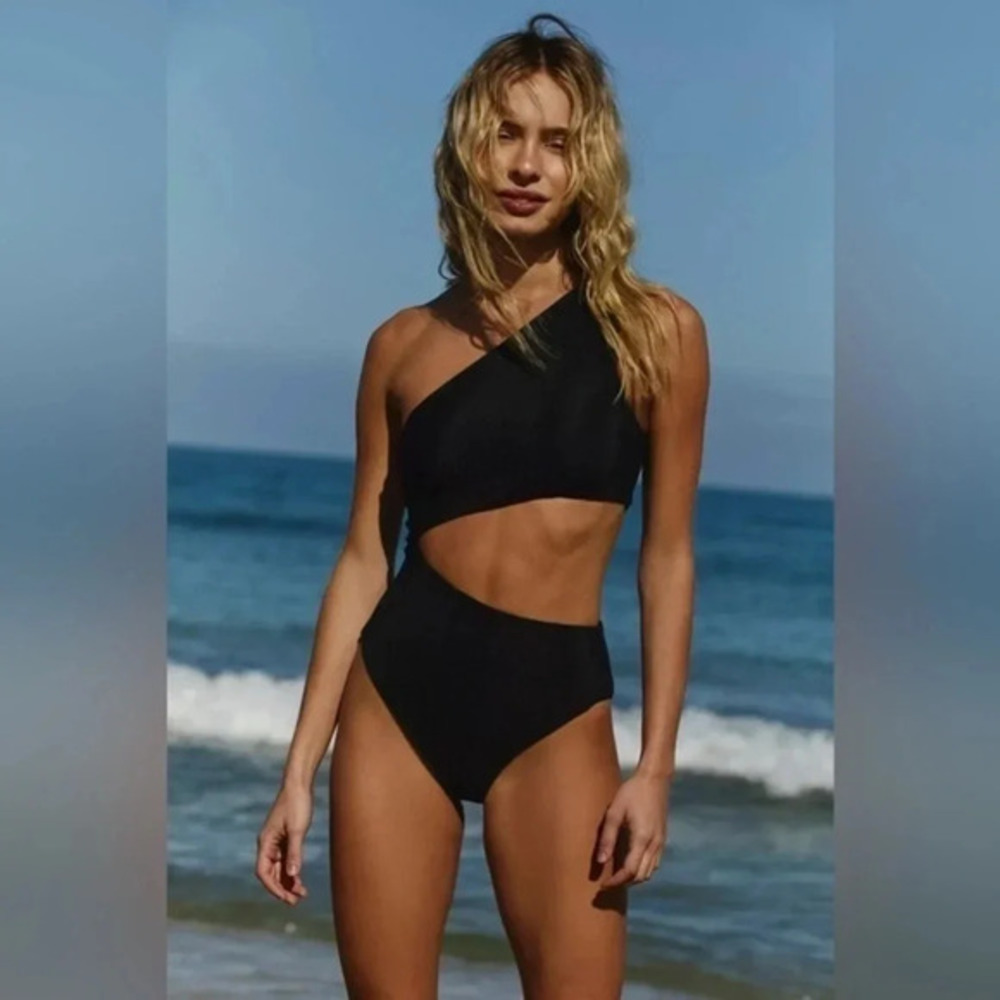 Beach Riot Celine Ribbed One-Piece Medium B1927